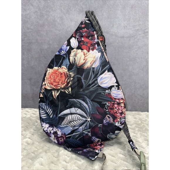 Kavu Mini Rope Sling Crossbody Bag Winter Bliss New W/ Tags Flower Print Canvas - Picture 2 of 4